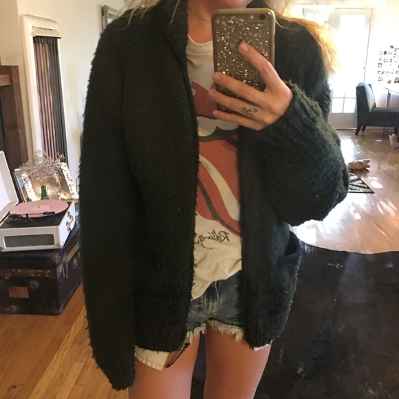 Green & Blue Gryphon Skull Sweater - Picture 3 of 6